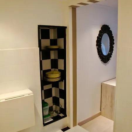 Alfama Flat 6 *